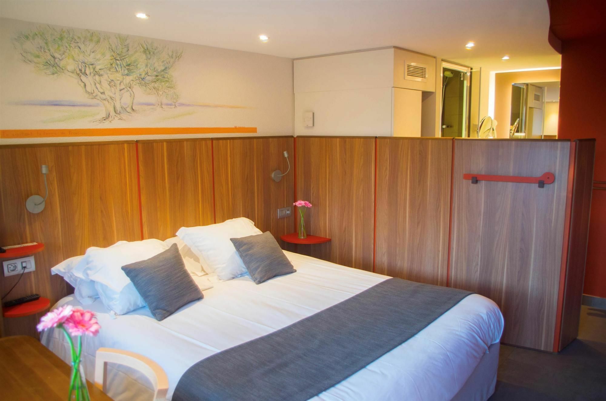 Terre De Provence Hotel & Spa 르퐁테 외부 사진